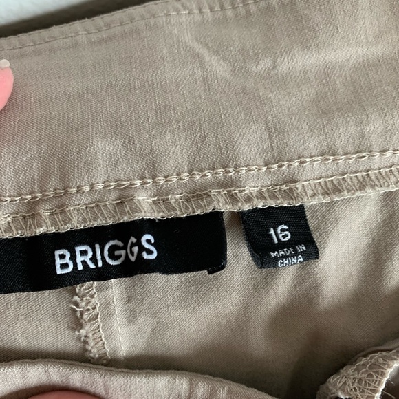 Briggs Tan Capri Slacks/Pants Straight Leg - Picture 4 of 7